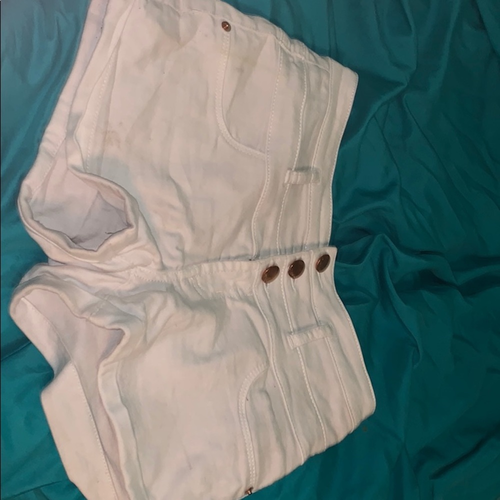 White high top short